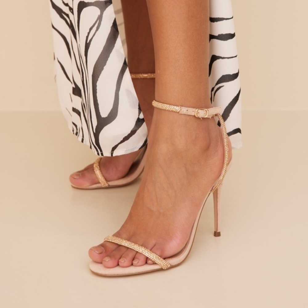 Steve Madden Breslin Blush Heels Rhinestones Size 8 Rose Gold